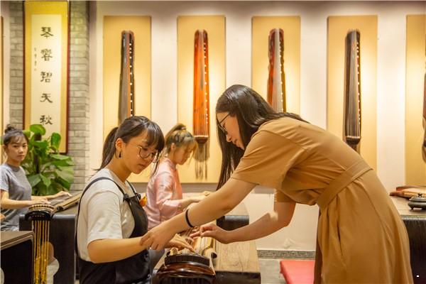 培訓古琴北京哪里好_北京古琴一對一培訓_北京古琴培訓班