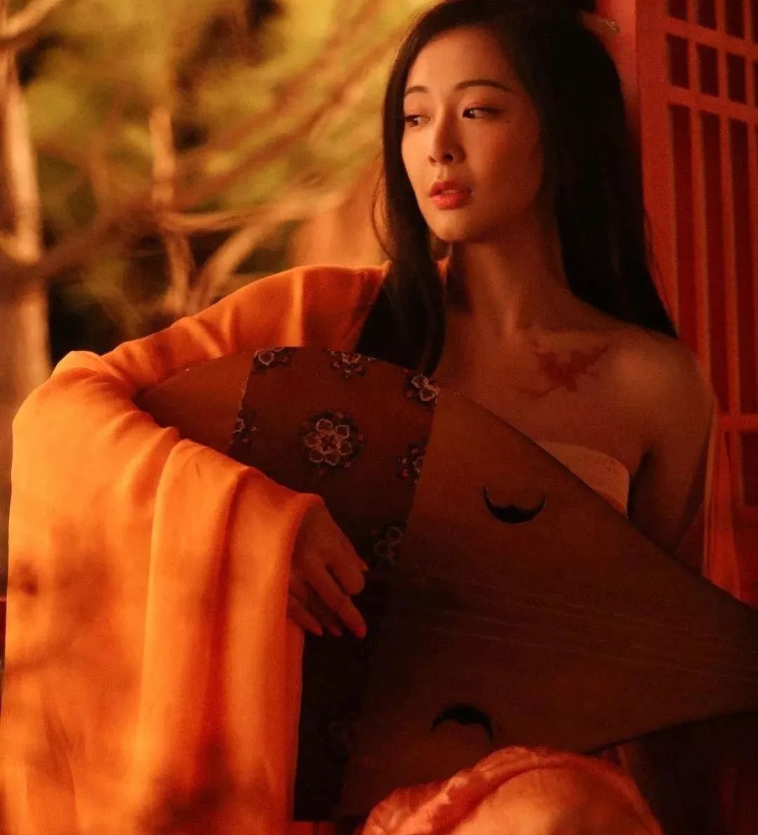 流行古琴曲演奏視頻_現代古琴流派_古琴現代曲最流行曲